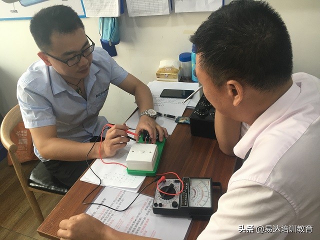 电工证办理:老电工的秘密小窍门,新手都不知道的小技巧