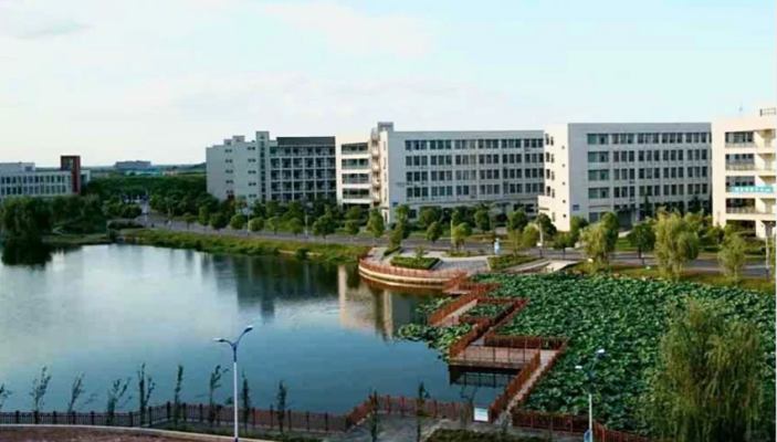 初中毕业读大专！2025安徽工业职院3 3升学班｜国家承认学历｜火热招生中-图2